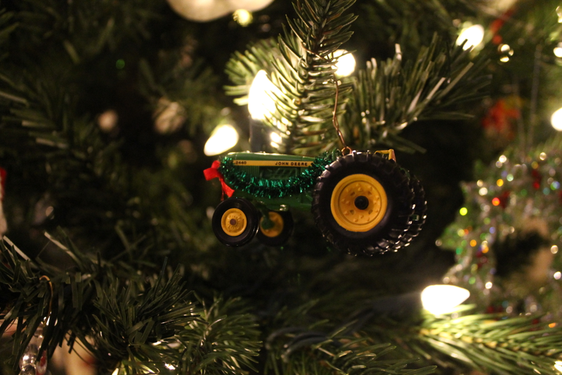 Illustration for article titled Your Awesome Christmas Ornaments